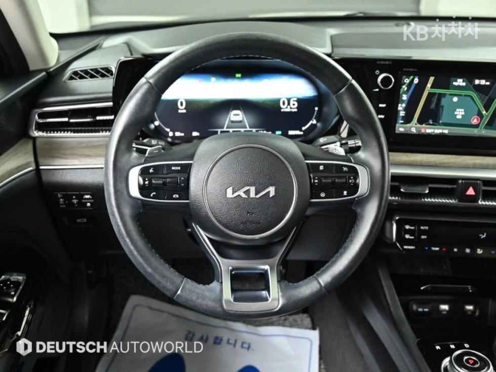 2023 - kia k5