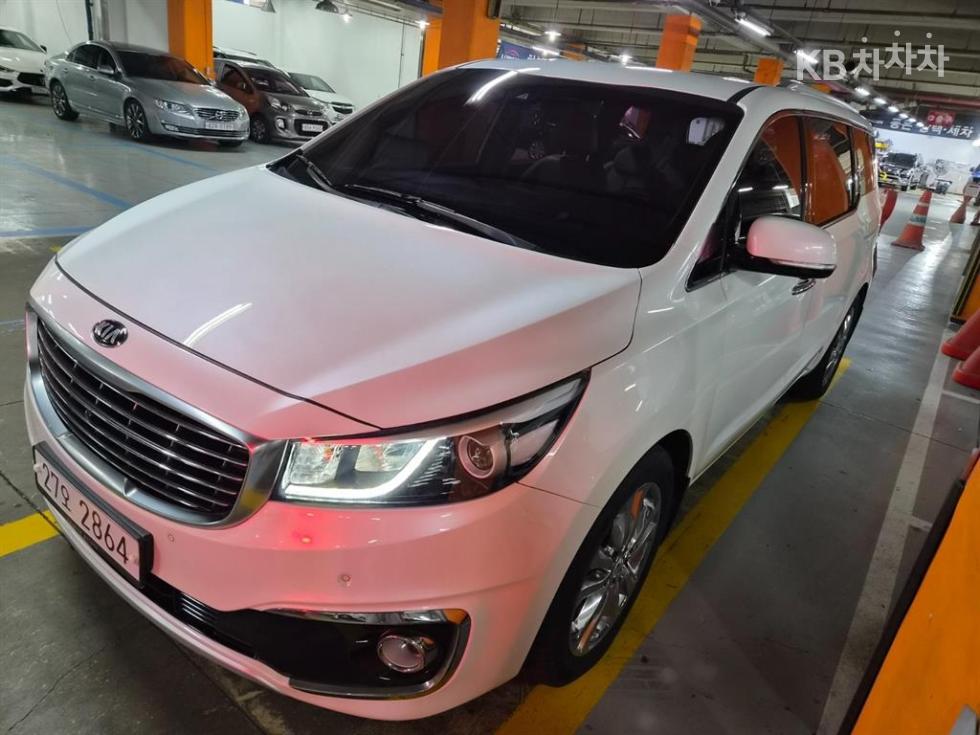 2017 - kia carnival
