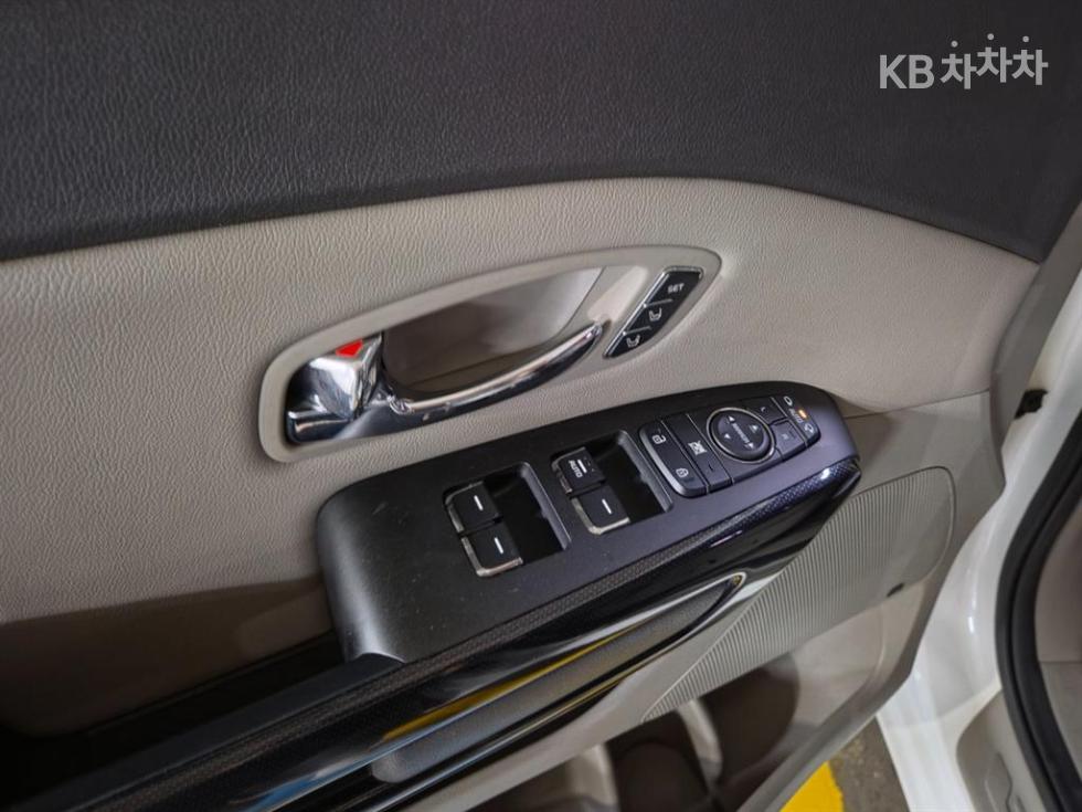 2017 - kia carnival