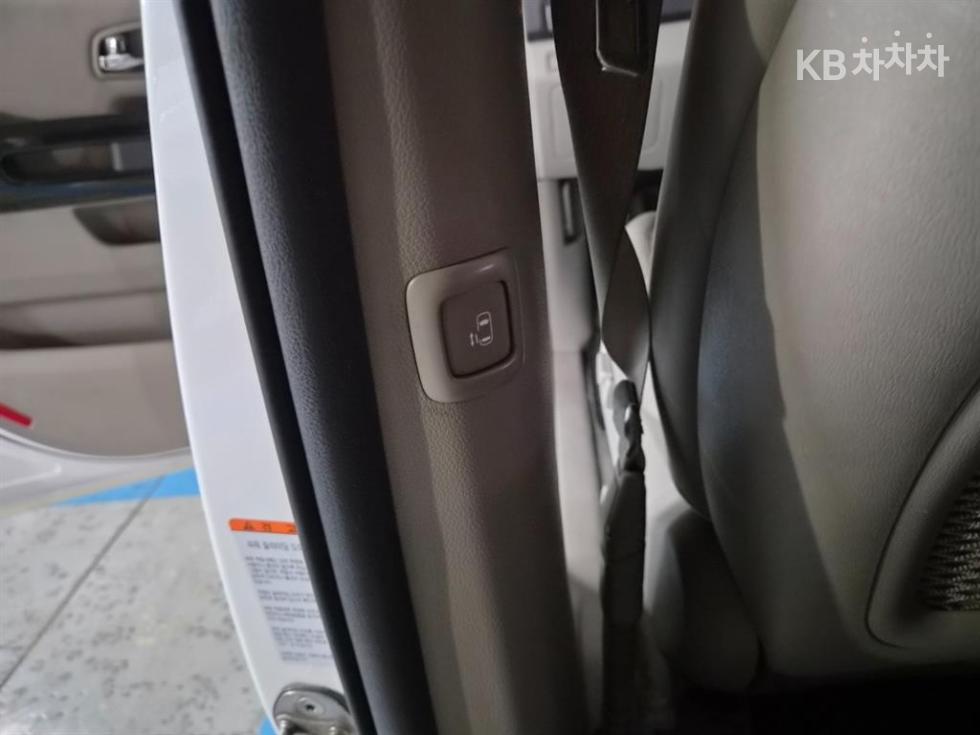 2017 - kia carnival