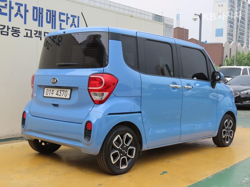 2019 - kia ray