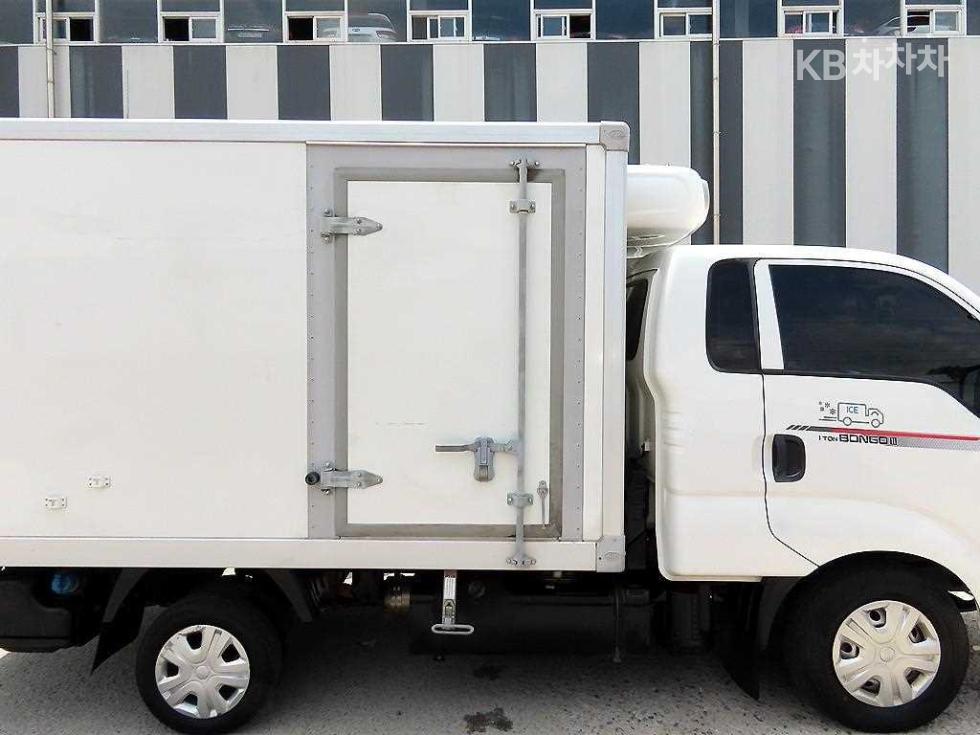2020 - kia bongo iii