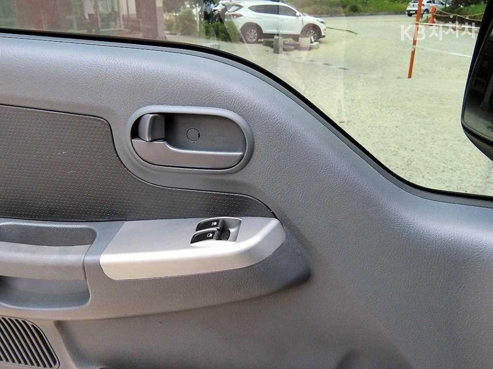 2020 - kia bongo iii