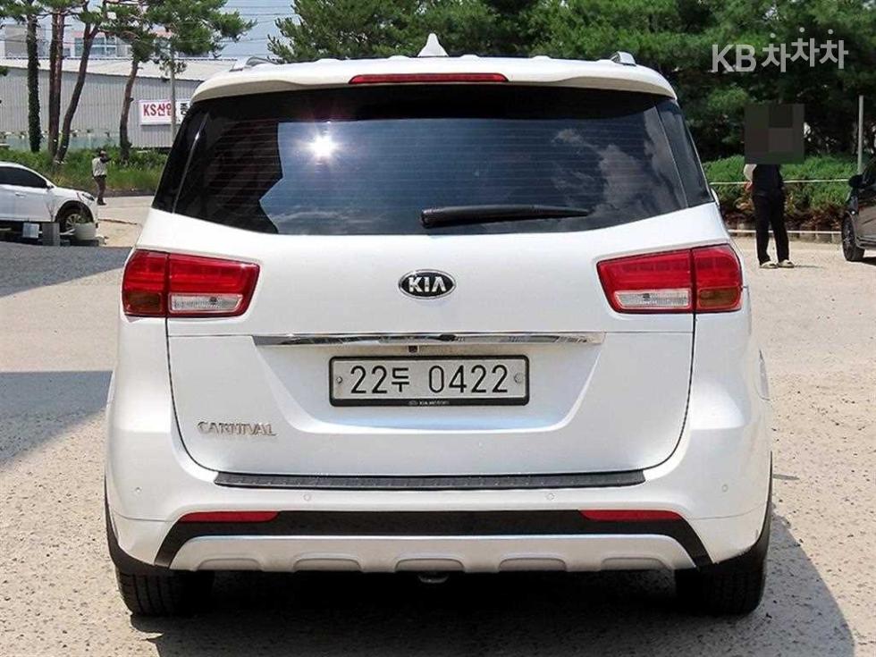 2017 - kia carnival