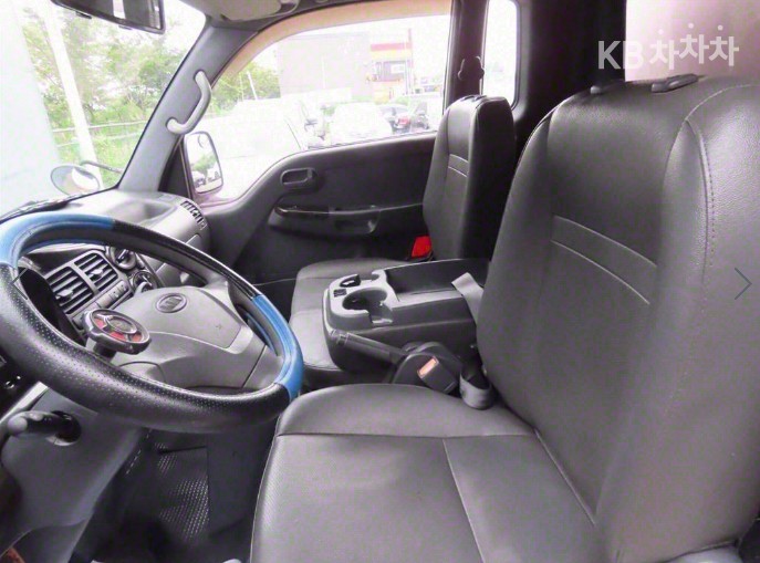 2011 - kia bongo iii