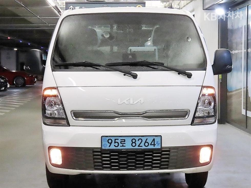 2023 - kia bongo iii