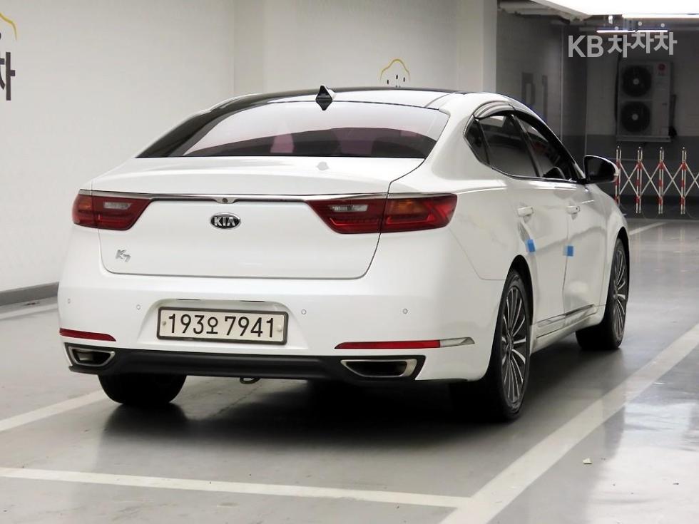 2018 - kia k7