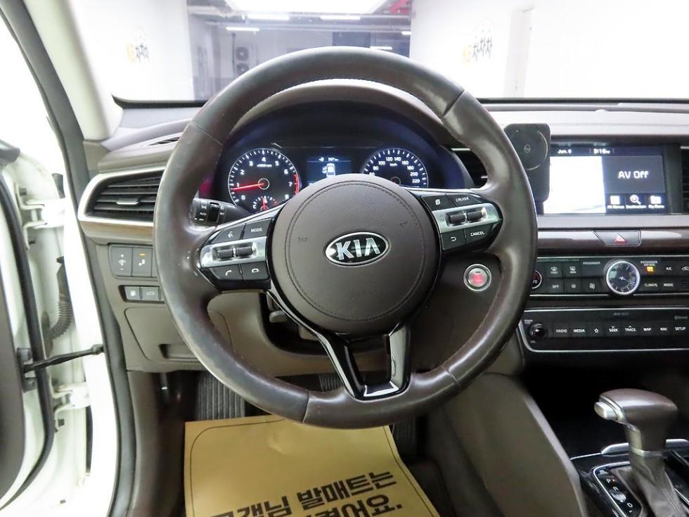 2018 - kia k7