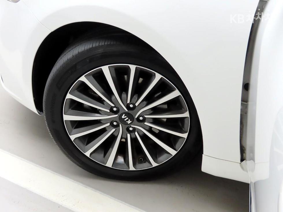 2018 - kia k7