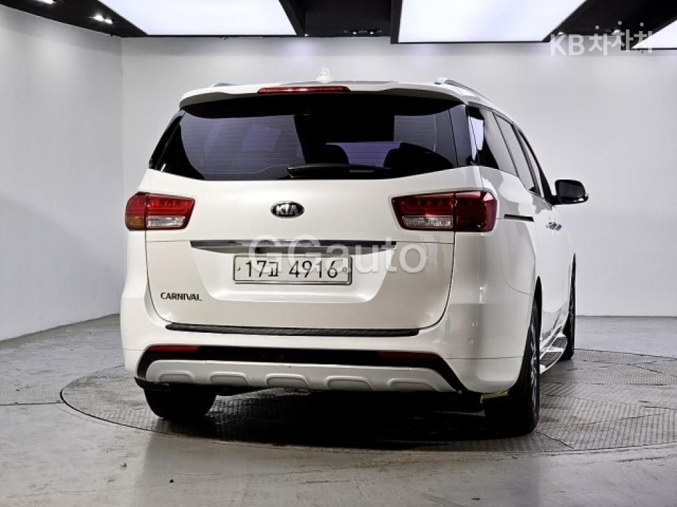 2016 - kia carnival