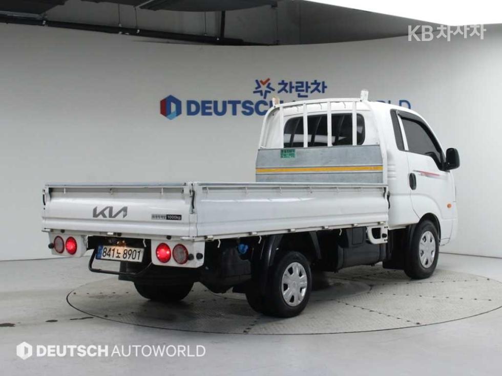 2022 - kia bongo iii