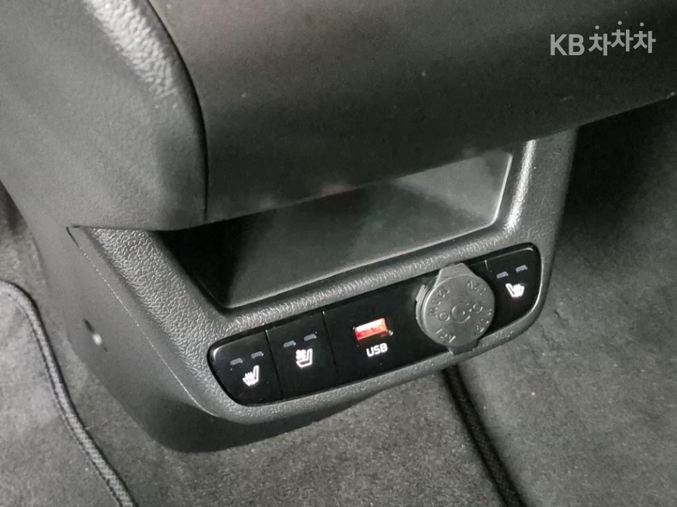 2023 - kia kia