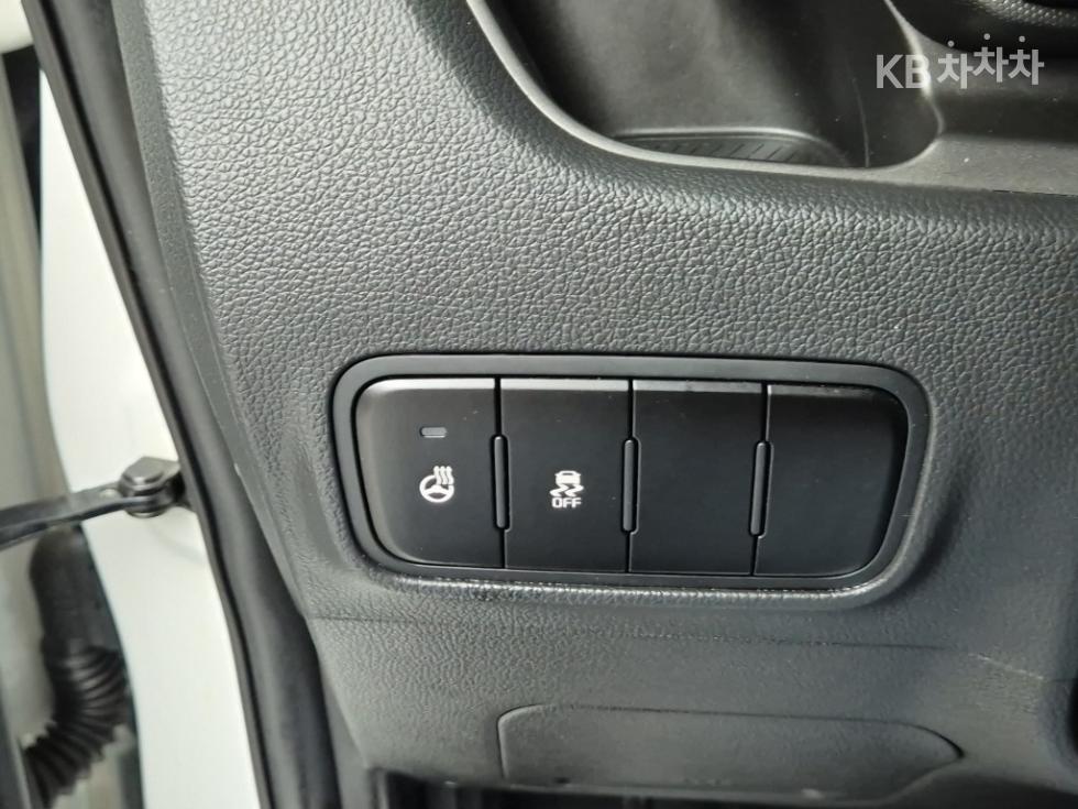 2023 - kia kia