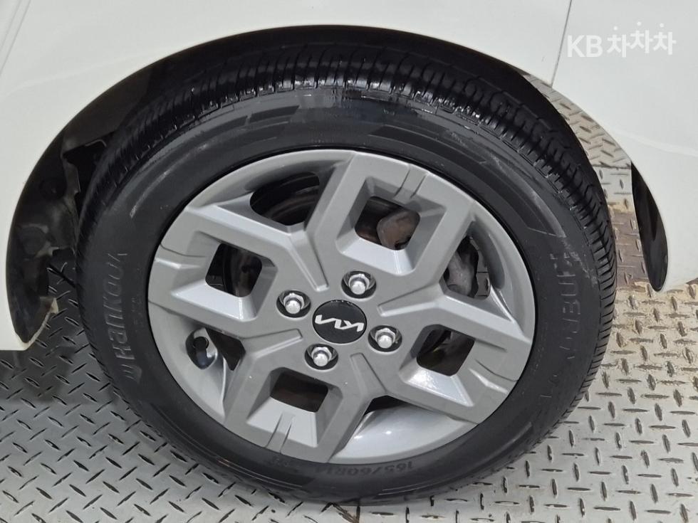 2023 - kia kia