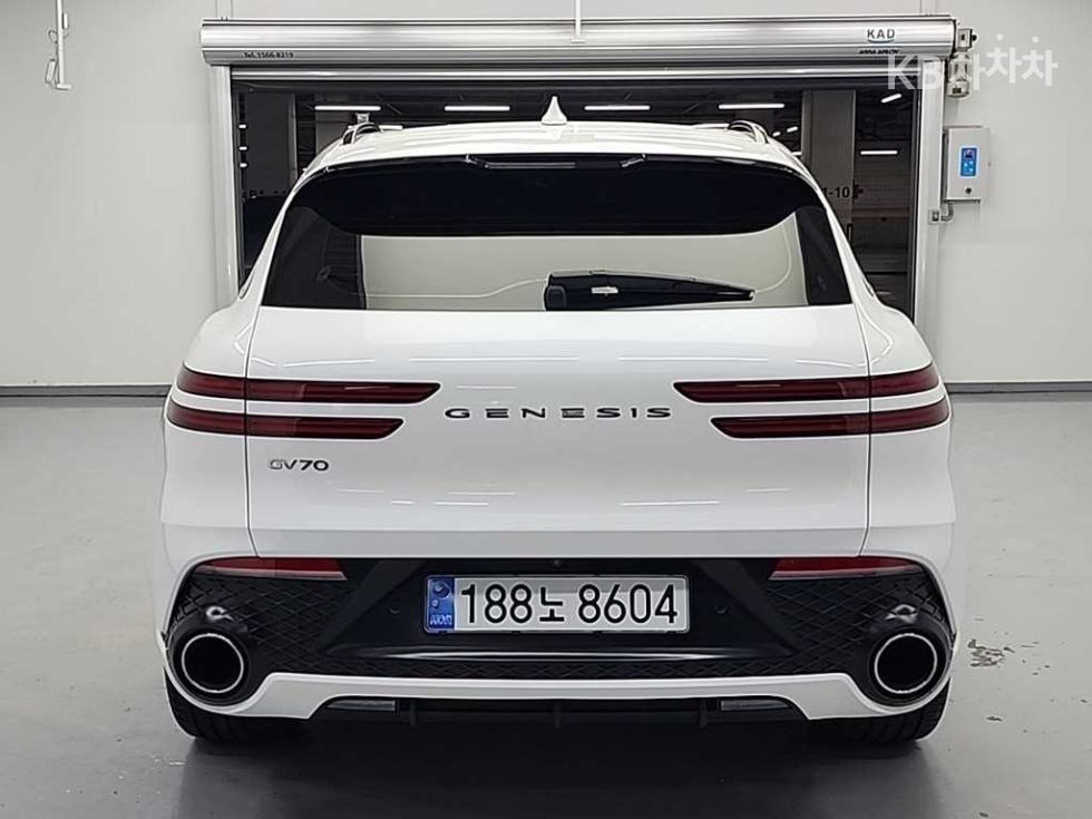 2022 Genesis GV70 photo