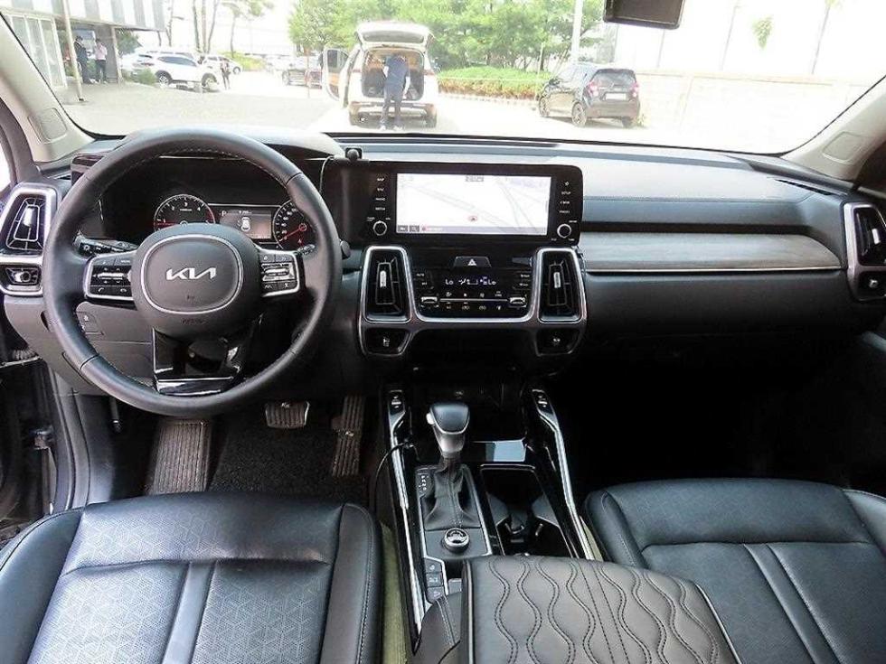 2023 - kia sorento