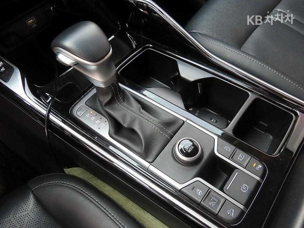 2023 - kia sorento