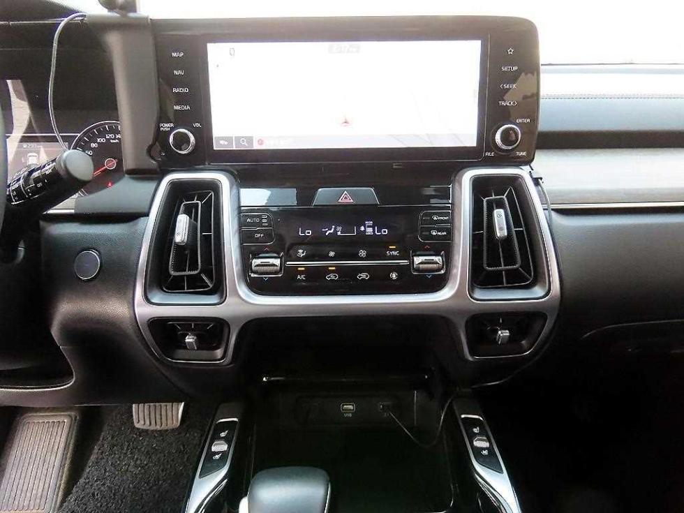 2023 - kia sorento