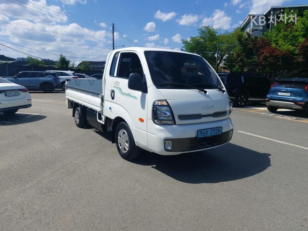 2022 - kia bongo iii
