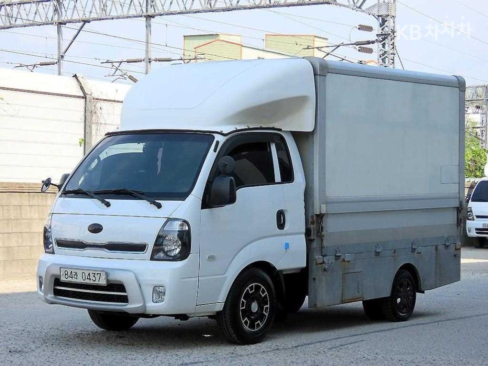 2017 - kia bongo iii