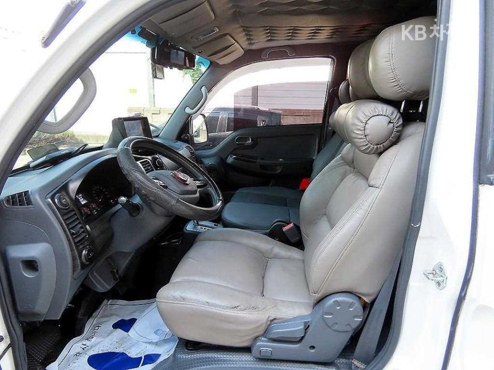 2017 - kia bongo iii