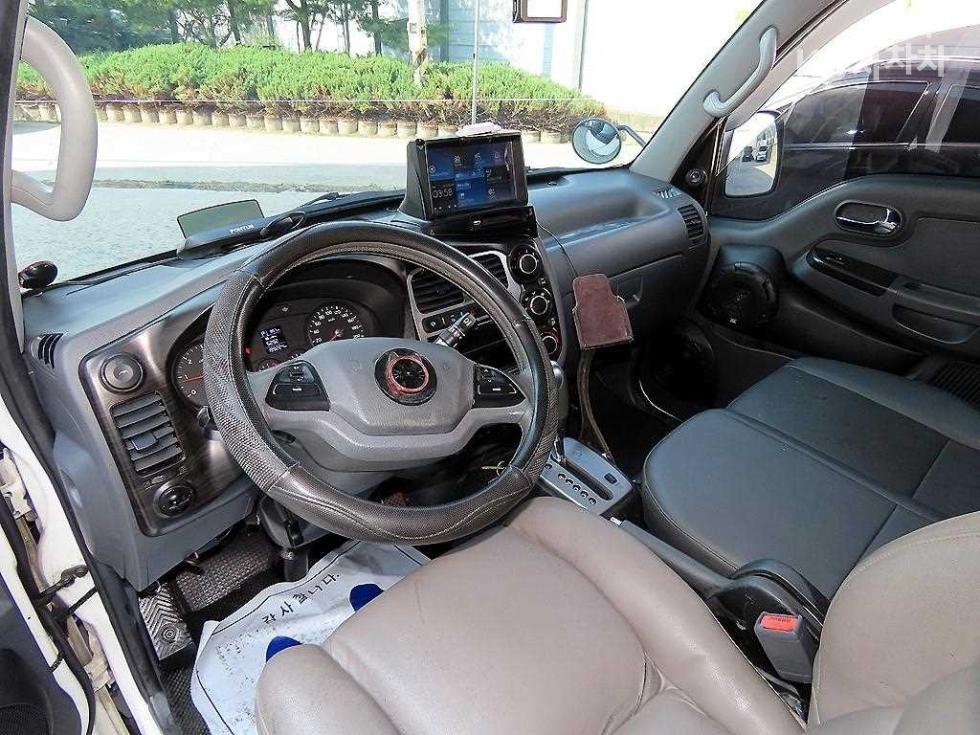 2017 - kia bongo iii
