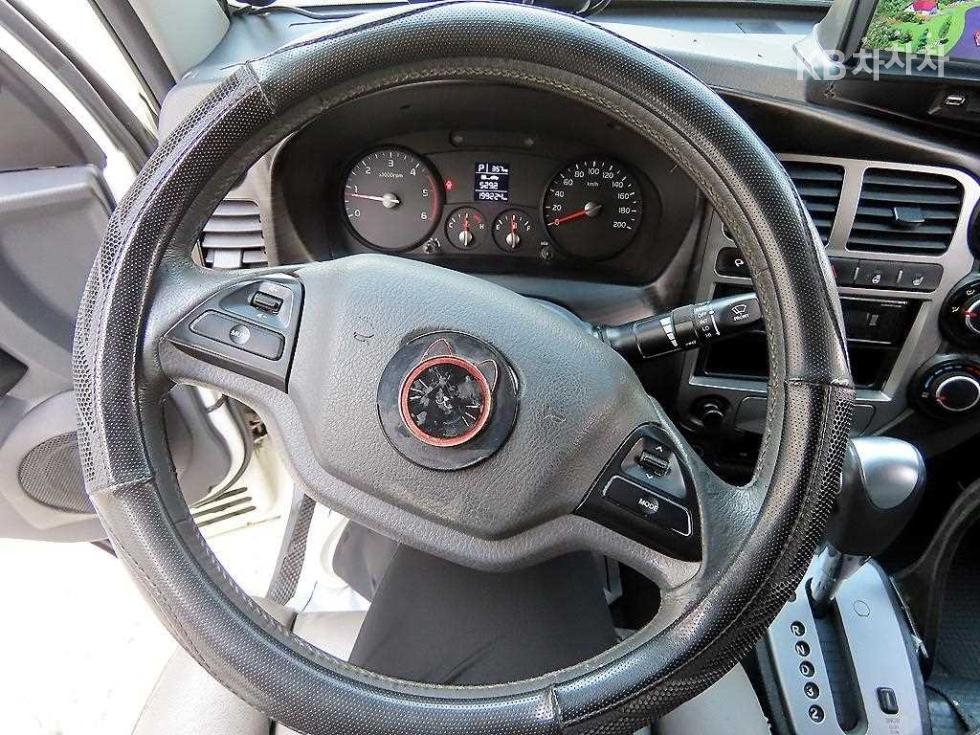 2017 - kia bongo iii
