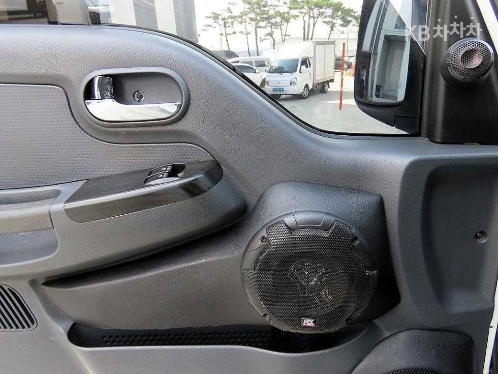 2017 - kia bongo iii
