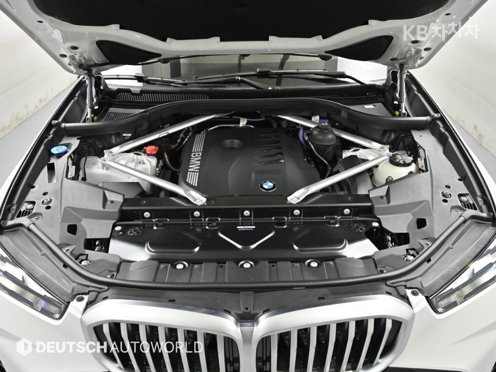 BMW X5 — miniaturë 6