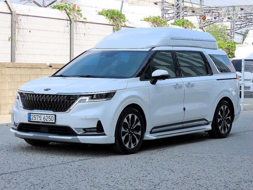 2021 - kia carnival