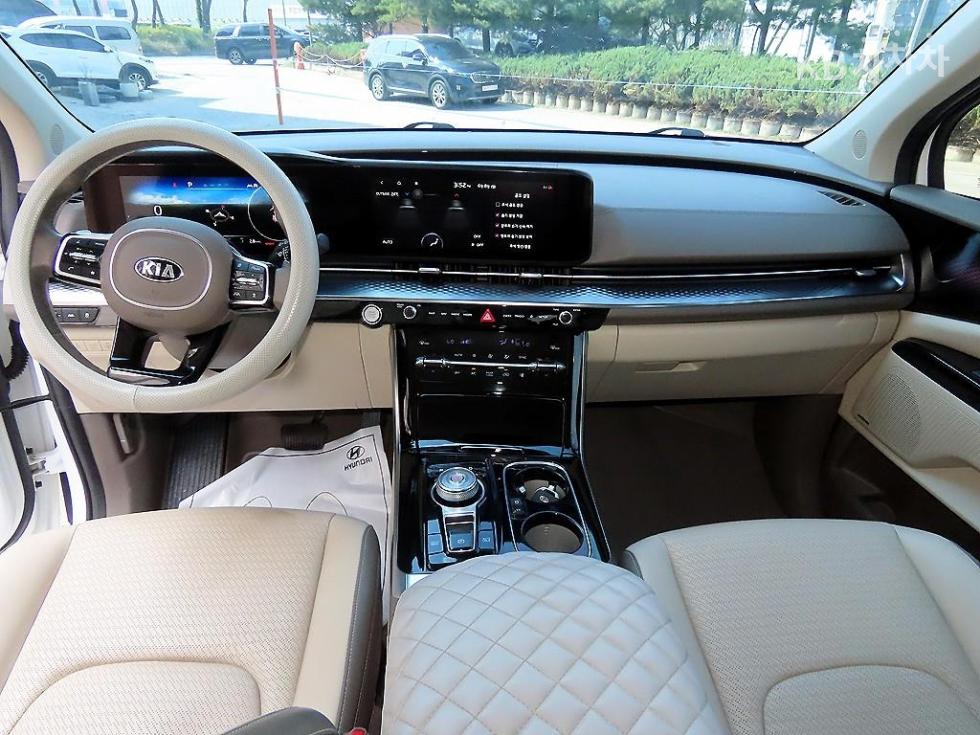 2021 - kia carnival