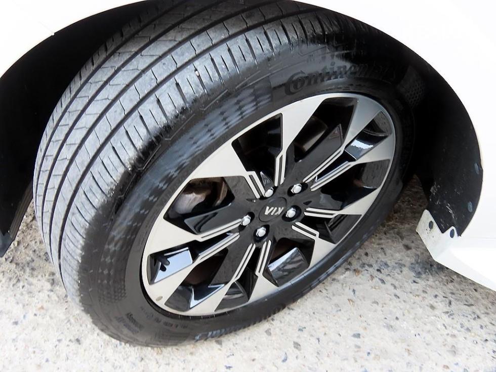 2021 - kia carnival