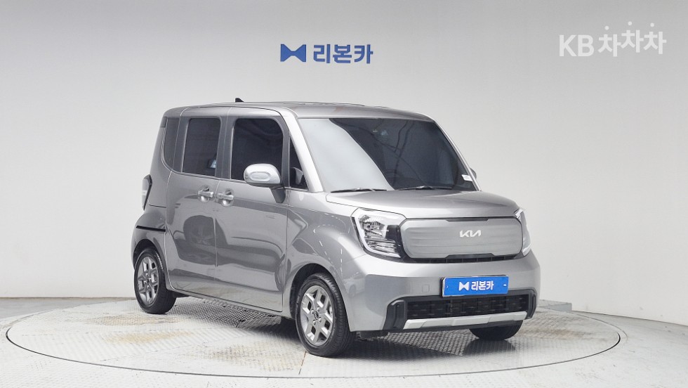 2023 - kia kia