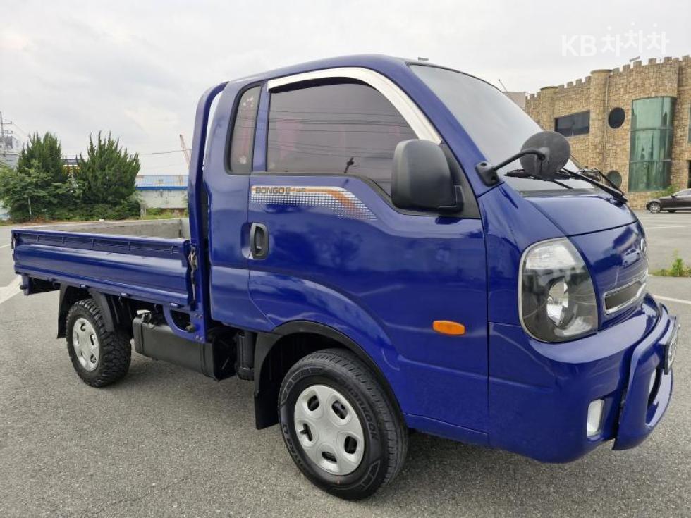 2013 - kia bongo iii