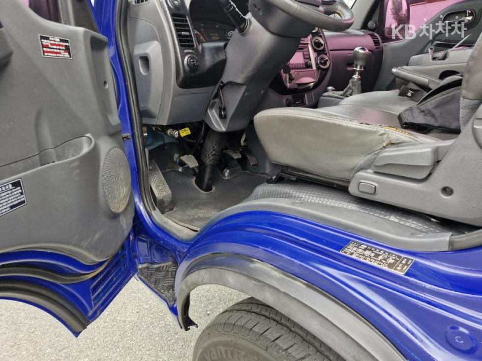 2013 - kia bongo iii