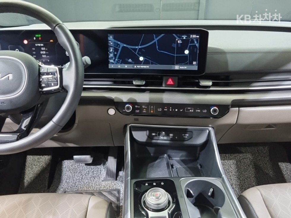 2024 - kia carnival