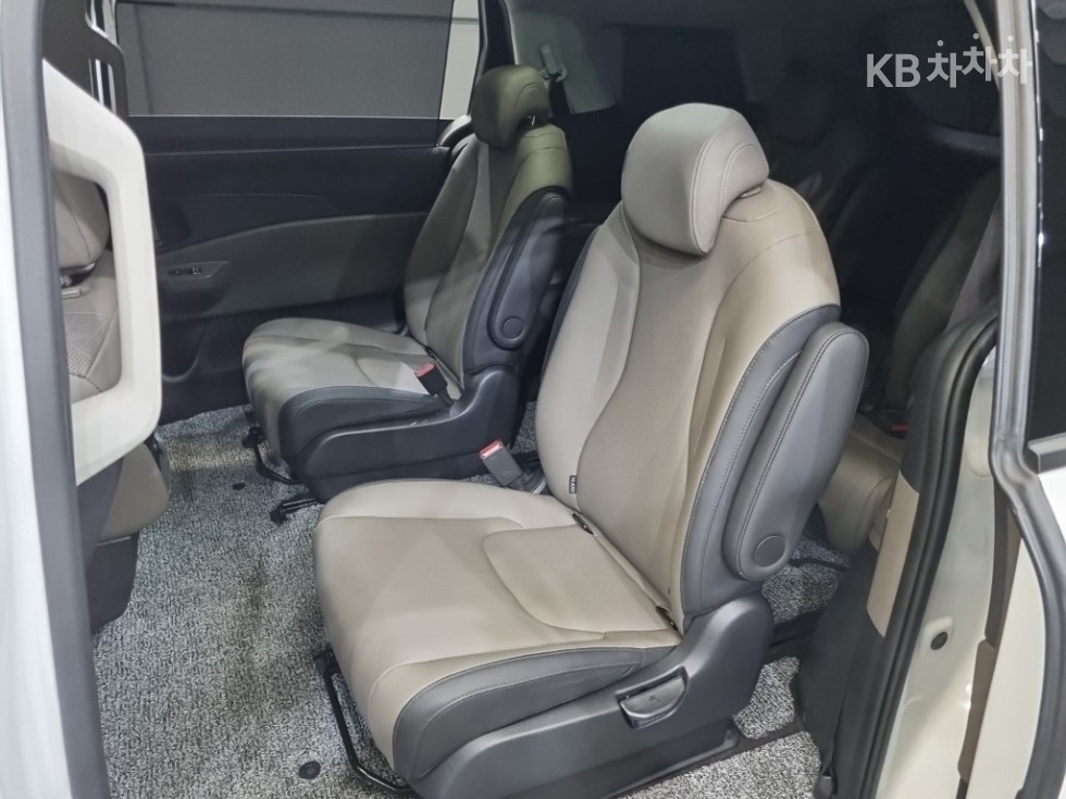 2024 - kia carnival