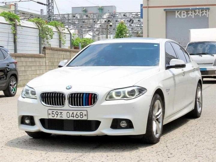 BMW 5 Series New 528i xDrive M Aero Dynamic F10 3
