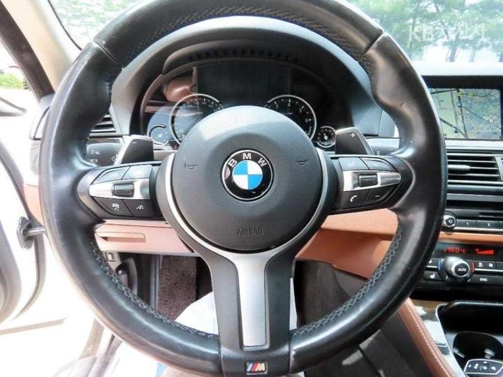 BMW 5 Series New 528i xDrive M Aero Dynamic F10 9