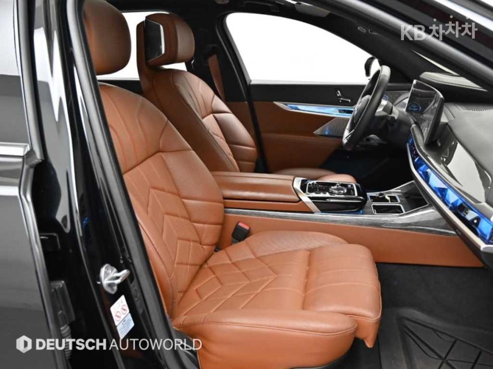 BMW i7 — miniaturë 10