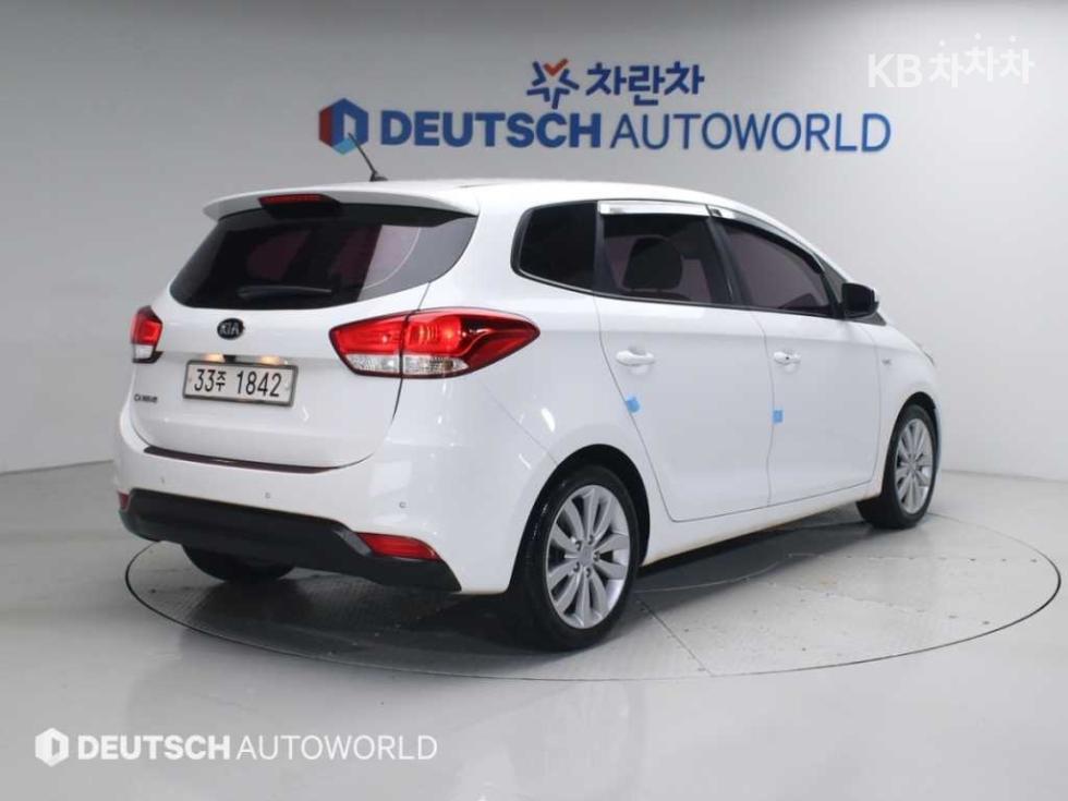 2016 - kia carens