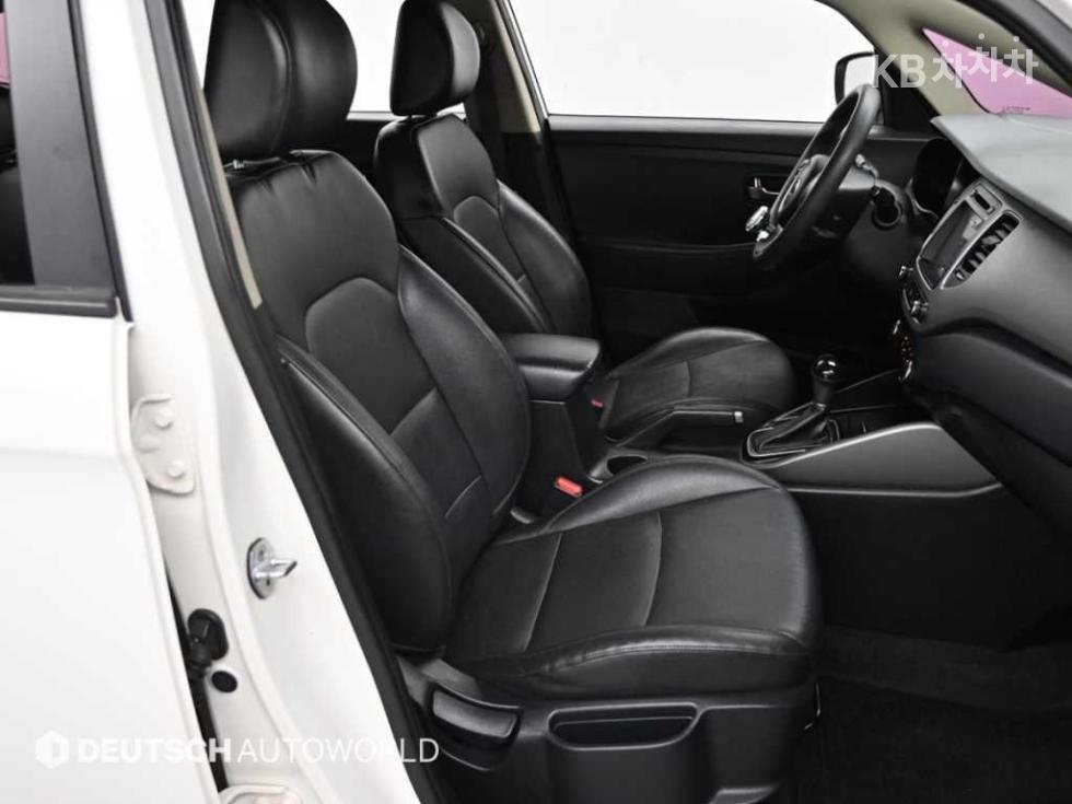 2016 - kia carens