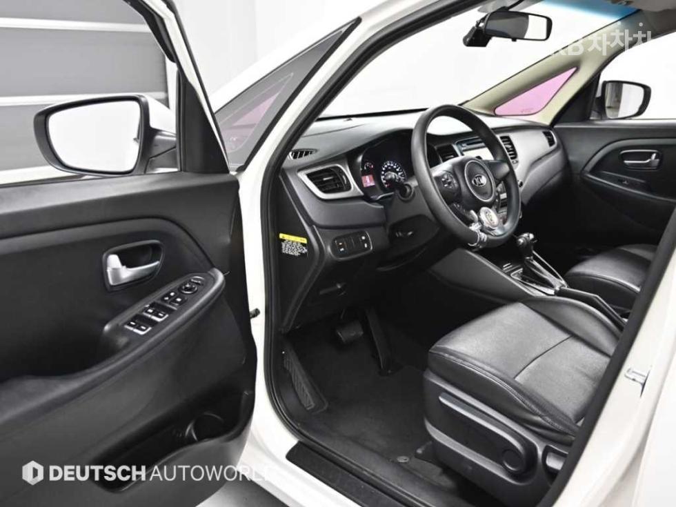 2016 - kia carens
