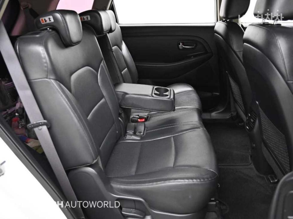 2016 - kia carens
