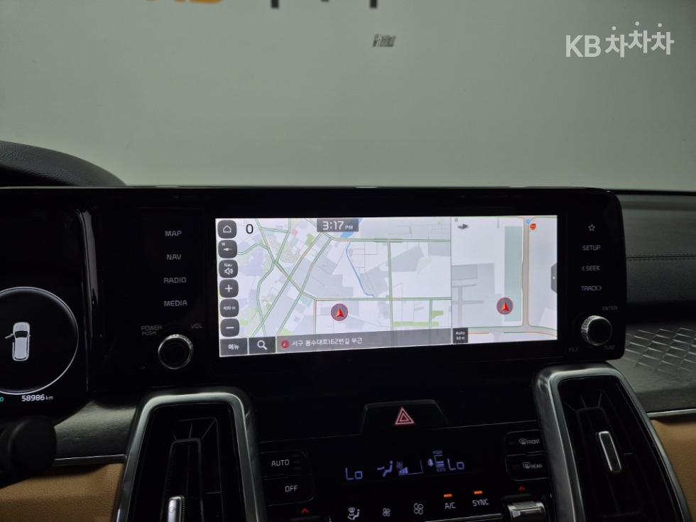 2021 - kia sorento