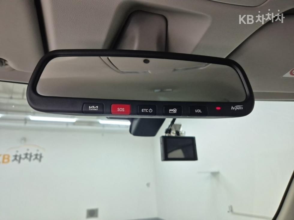 2022 - kia ray