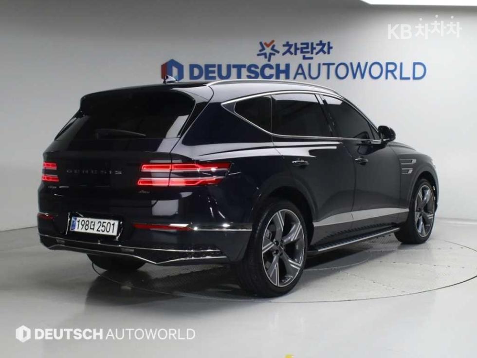 2024 Genesis GV80 photo