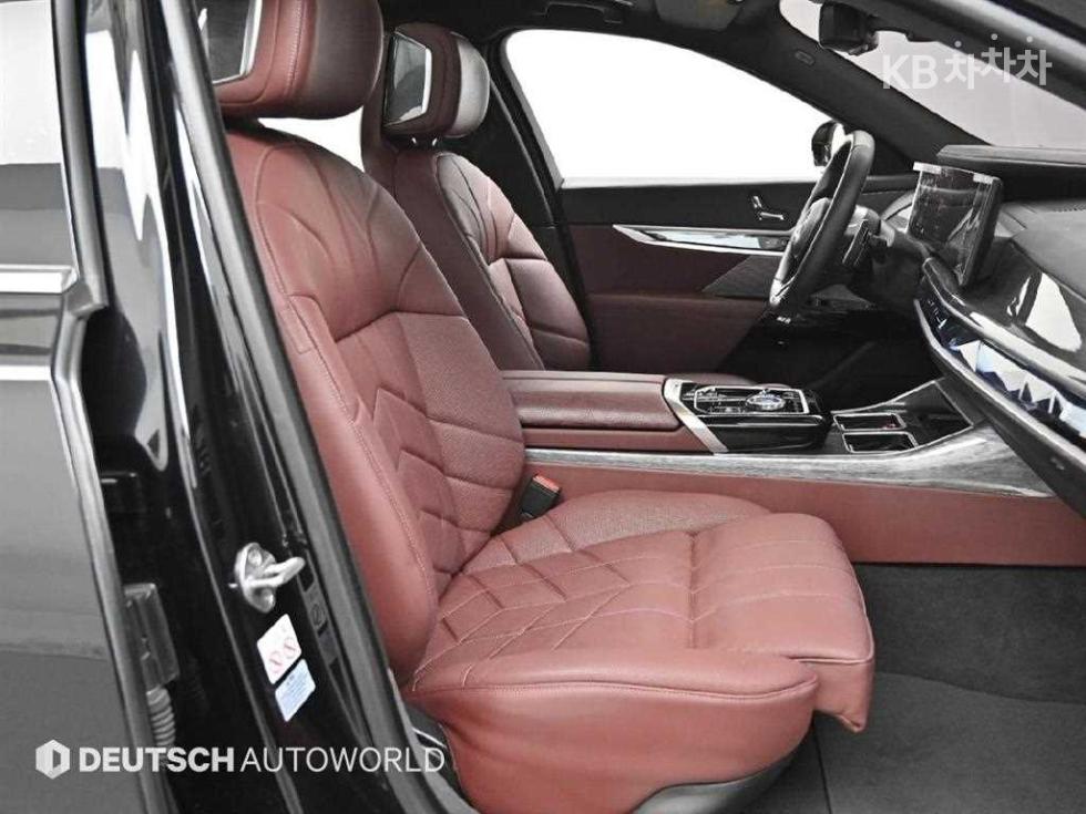 BMW 7er — miniaturë 10