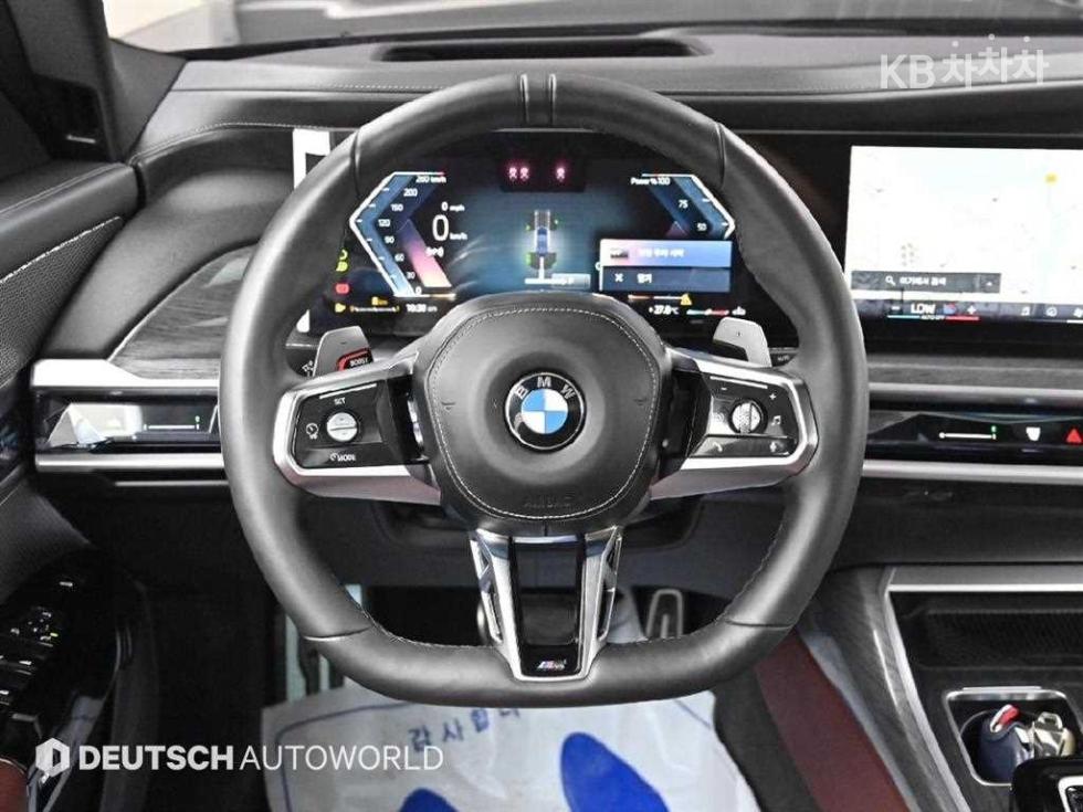 BMW 7er — miniaturë 13