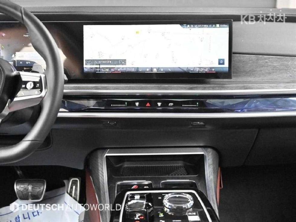 BMW 7er — miniaturë 14